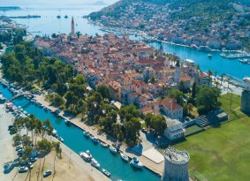 Visit city Split and Trogir from Kastela